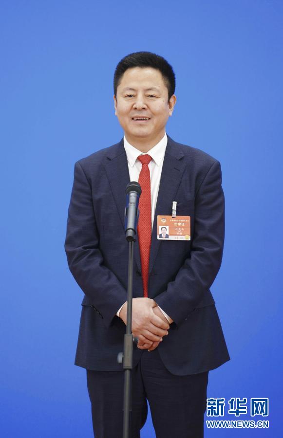 你的“命”，在我“心”上——兩次走上“委員通道”的敖虎山委員