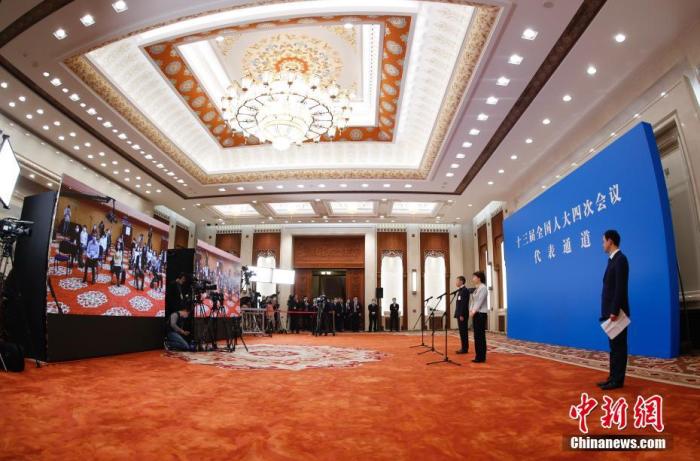 大黨與小船、英雄與“雄鷹”……“代表通道”講述有溫度的中國