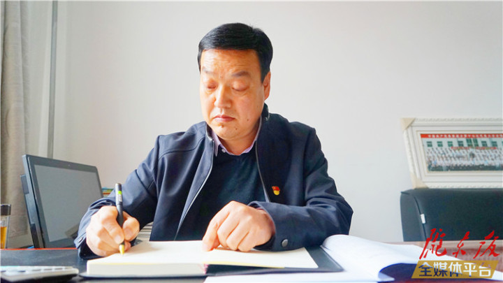 【脫貧攻堅(jiān)我來見證】脫貧攻堅(jiān)這份答卷，我們完成了