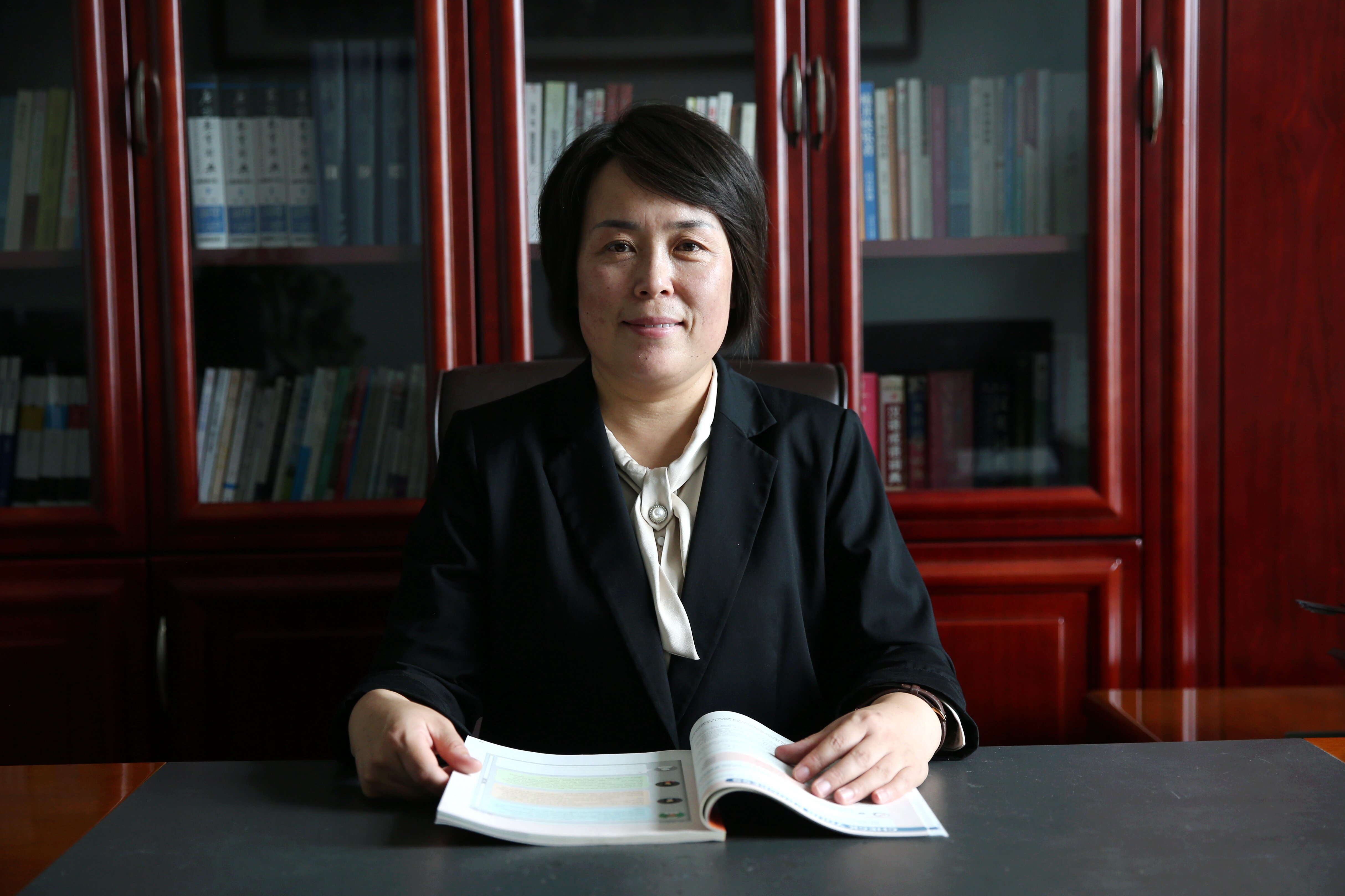 打造“卓越課程體系” 推動(dòng)學(xué)校卓越發(fā)展——訪慶陽(yáng)一中黨委書(shū)記、校長(zhǎng)宮亞妮