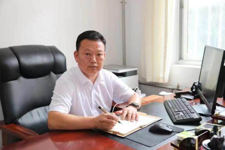 【教育高質(zhì)量發(fā)展·校長(zhǎng)訪(fǎng)談】牢記使命篤定奮進(jìn) 推動(dòng)學(xué)校高質(zhì)量發(fā)展——訪(fǎng)慶陽(yáng)五中校長(zhǎng)段東曉