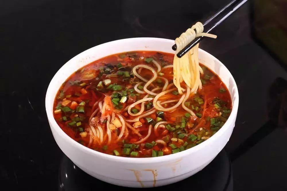 吃完天水麻辣燙？下一站，慶陽饸饹面！