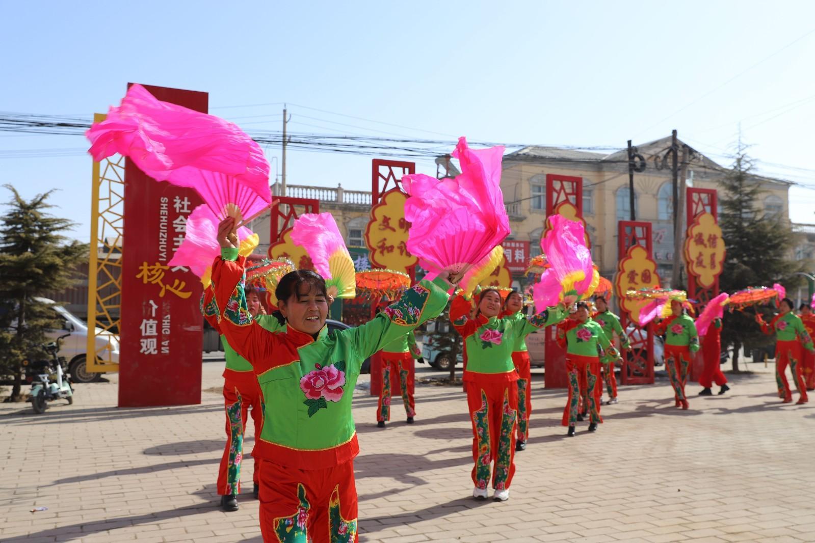 寧縣全民健身志愿服務(wù)隊(duì)開(kāi)展 “紅紅火火過(guò)大年”全民健身志愿服務(wù)活動(dòng)
