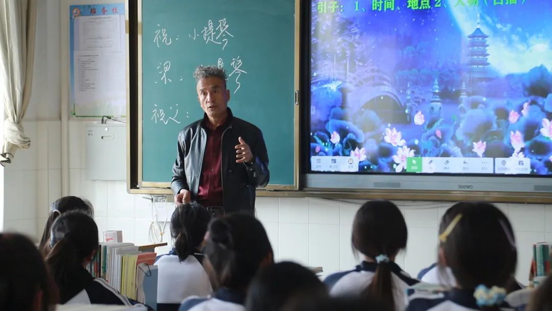 黃土高原上的音符播種者——記正寧縣音樂協(xié)會(huì)主席康舉民和他的隴蛙合唱團(tuán)