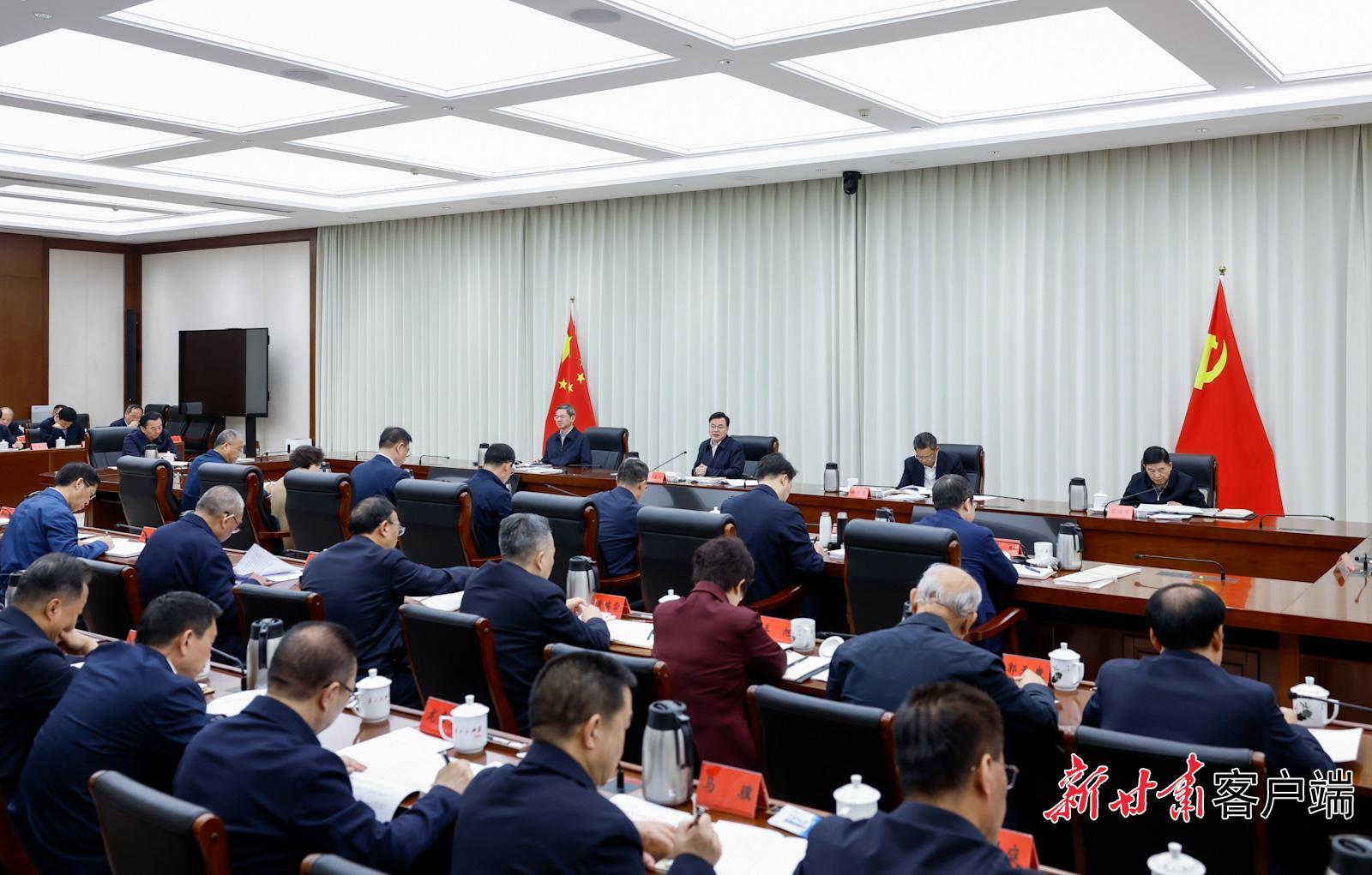 胡昌升在省委常委會(huì)開(kāi)展深入貫徹中央八項(xiàng)規(guī)定精神學(xué)習(xí)教育讀書(shū)班第四次集中學(xué)習(xí)時(shí)強(qiáng)調(diào)：壓實(shí)責(zé)任明確要求突出重點(diǎn) 推動(dòng)全省學(xué)習(xí)教育有力有效開(kāi)展 任振鶴莊國(guó)泰石謀軍出席