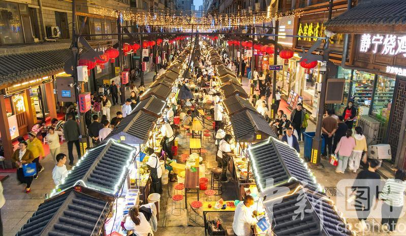 甘肅蘭州：“夜經(jīng)濟(jì)”釋放消費(fèi)新活力